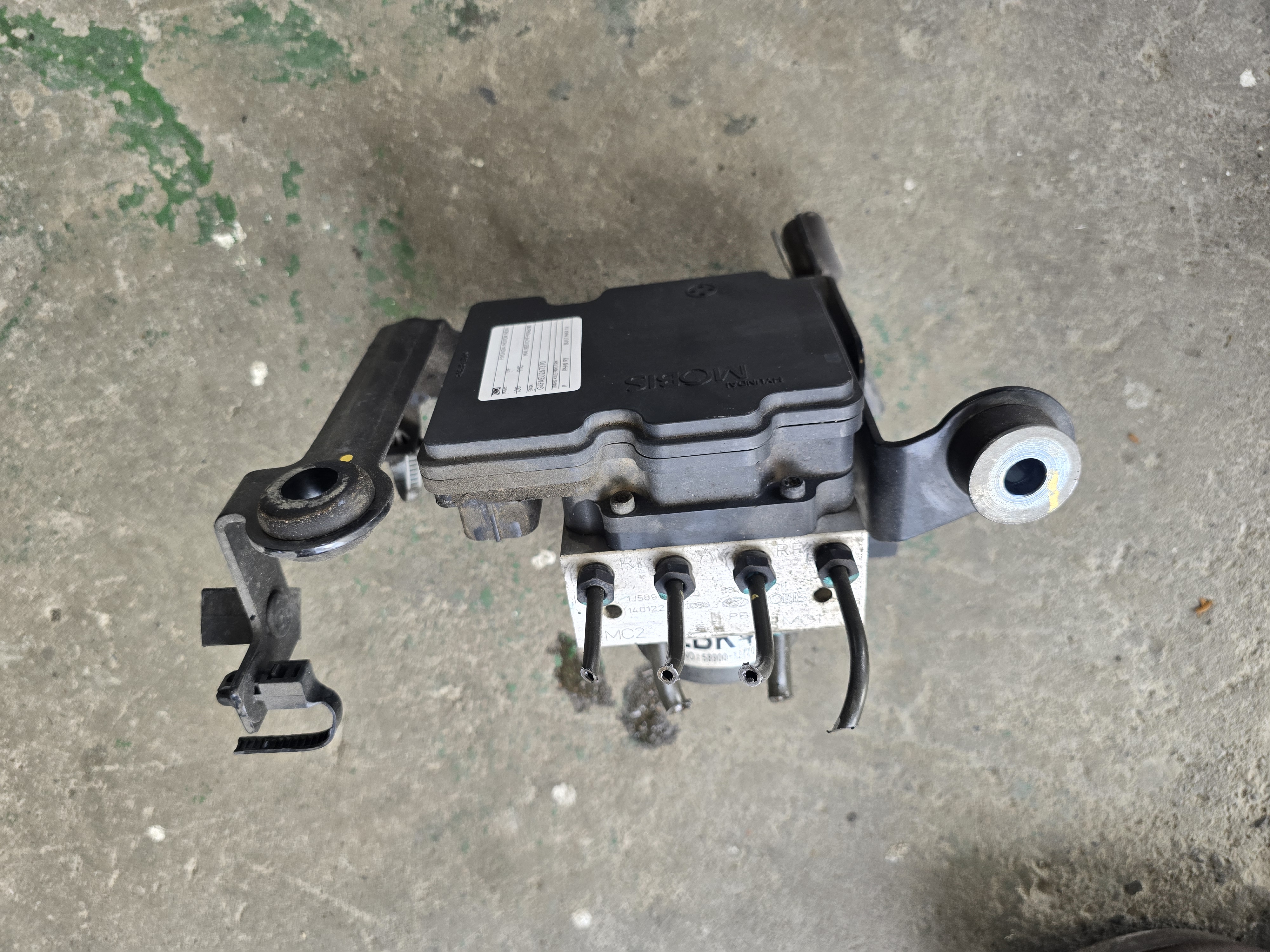 2014 Hyundai I20 Front Abs Module